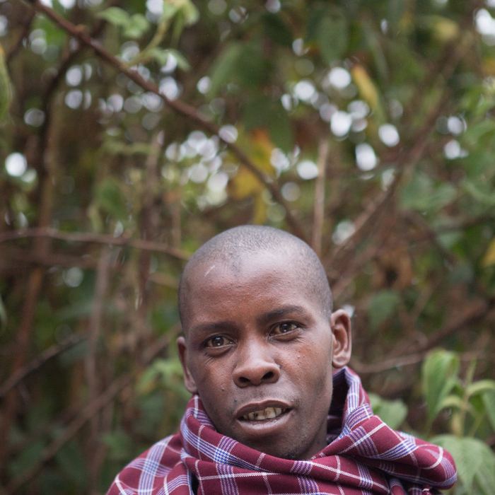 A member of the Barafu mountain crew