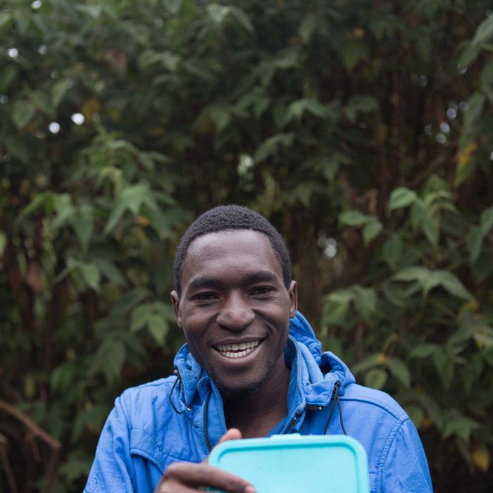 A member of the Barafu mountain crew