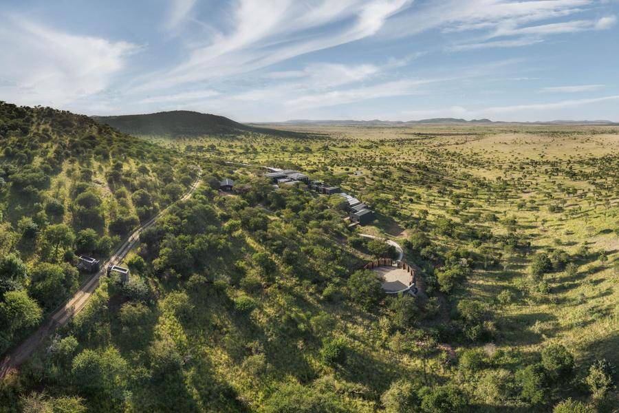 A hillside above the plains, Central Serengeti