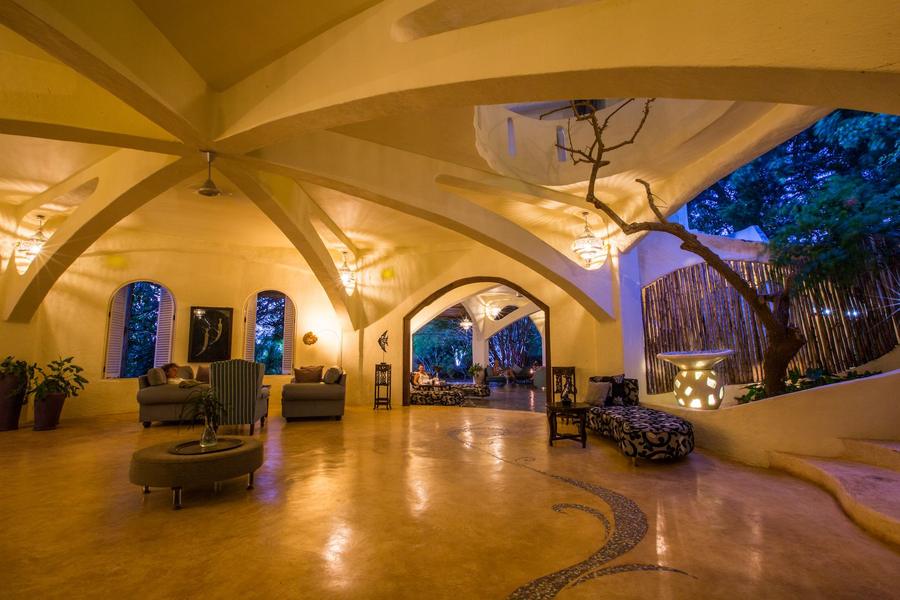 An evening under the dome, Zanzibar, north-west coast